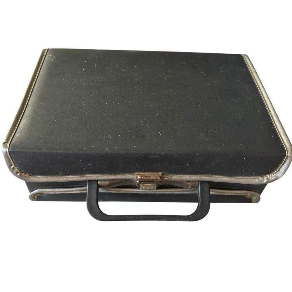 Cassette Tape Carrying Case Holds 12